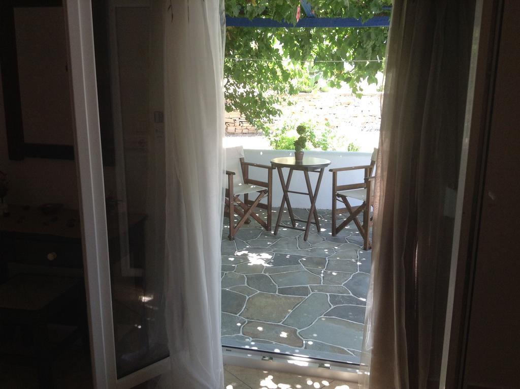 Nikoletta Rooms Páros Pokoj fotografie